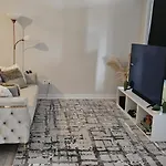 Charming And Peaceful Room With Dedicated Bathroom In Ottawa